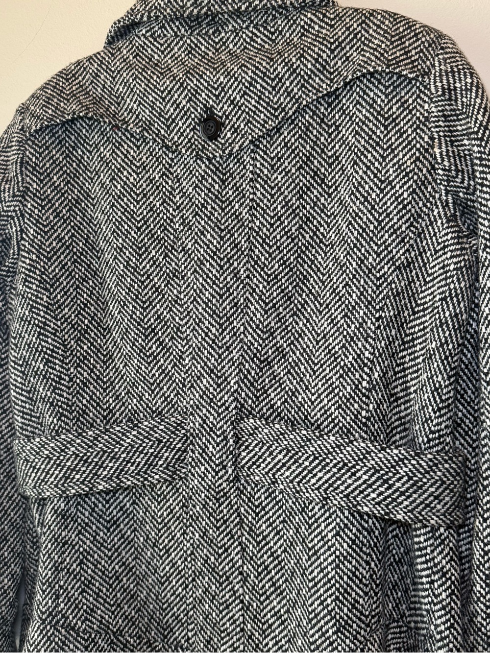Jones NY Tweed Peacoat 14 Black White Herringbone Belted WoolBlend Coat Academia - Picture 10 of 16
